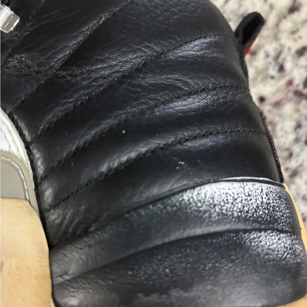 Nike Air Jordan 12 Retro playoff release 2011 SIZE 10.5